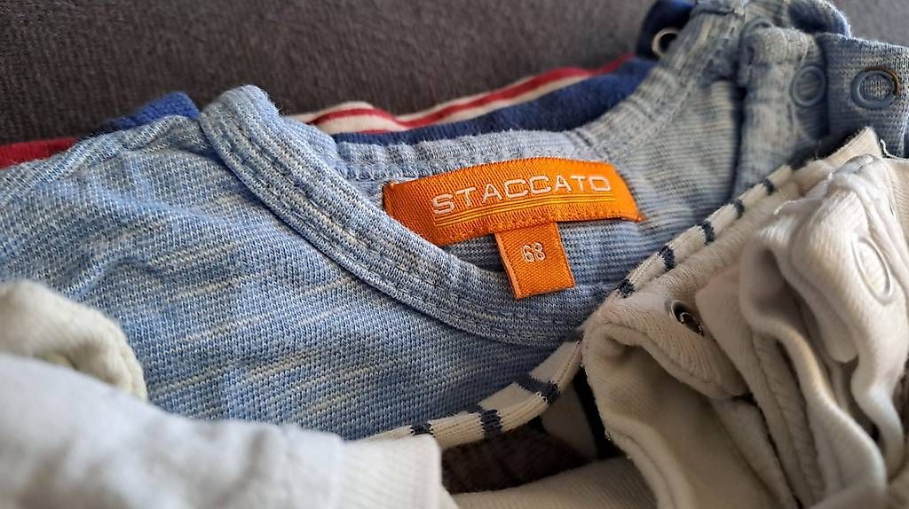 Camicie, T-shirt & Polo: Kleiderpaket Shirts Gr.68 – Usato da Oberrieden venduto da Raja011 3