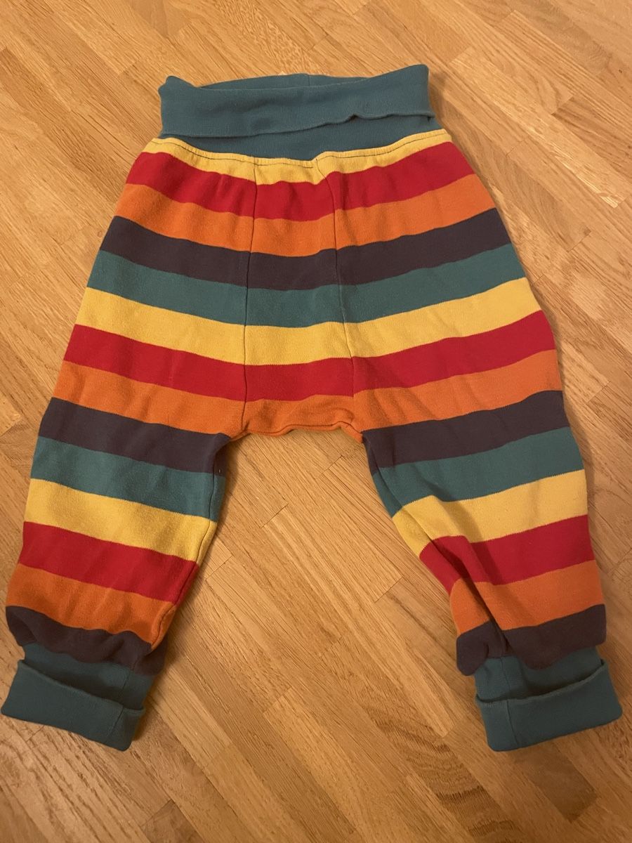 Frugi Pantalons: Frugi Pumphose Gr 18-24 – D'occasion à Zürich par Martuski