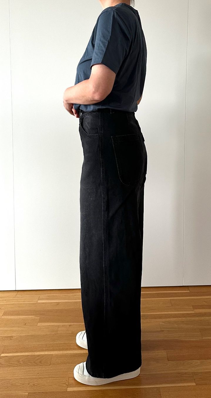 Jeans: You Must Create Jeans – Usato da Zürich venduto da Secondbite 1