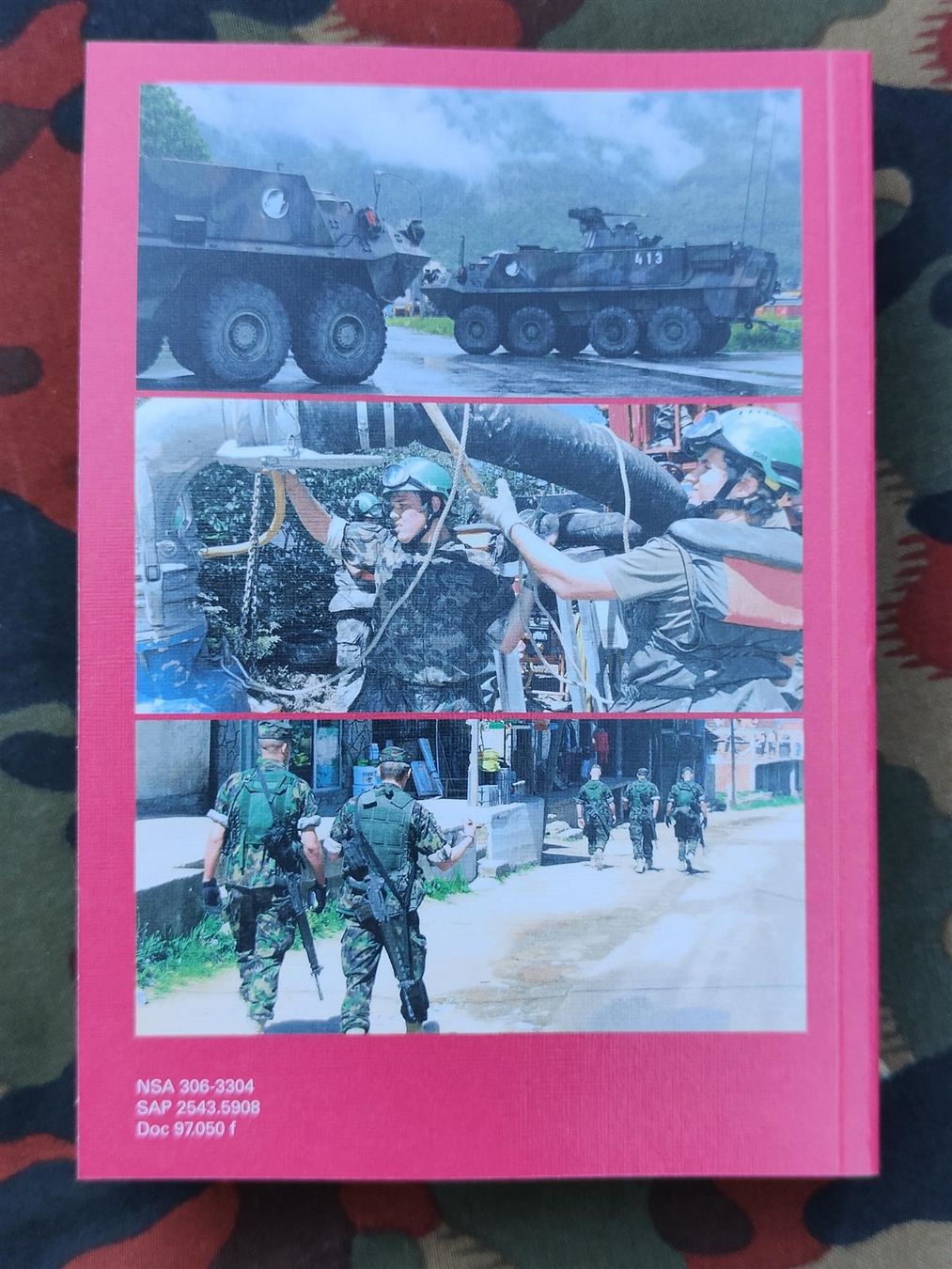 Livres: Armée suisse 2009 – D'occasion à Bauma par SwissMilitaria 1