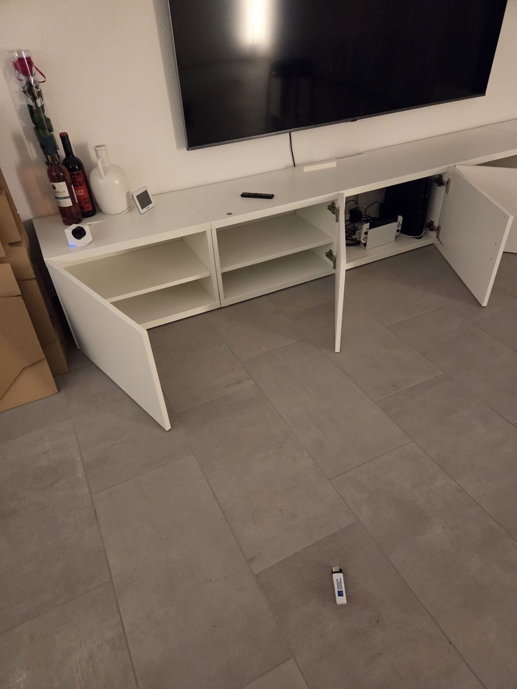 Ikea Mobili TV: Besta TV-Bank – Nuovo (secondo la descrizione) da Lenzburg venduto da Aylin014 1