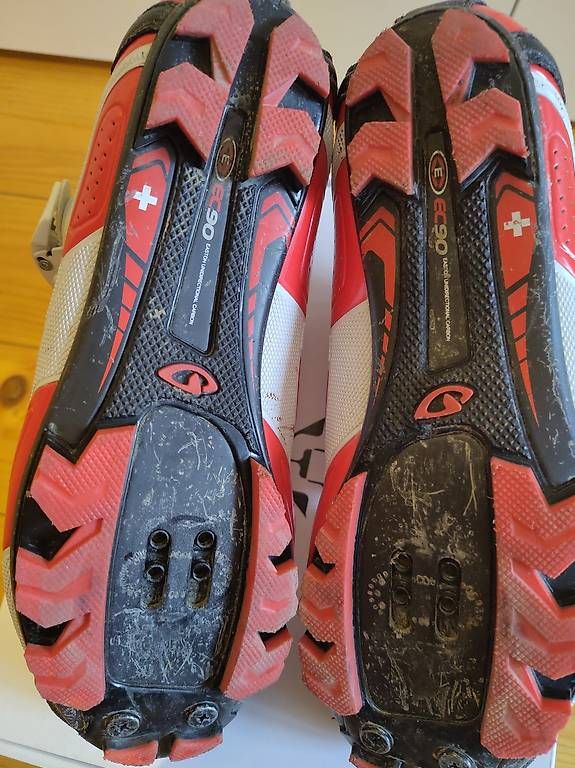 Scarpe da uomo: Giro Race MTB Radschuh Carbon Gr.42 – Usato da Mels venduto da alpinist. 4