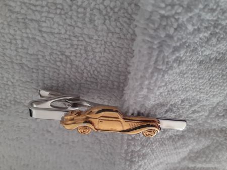 Krawattennadel mit Oldtimer Vintage