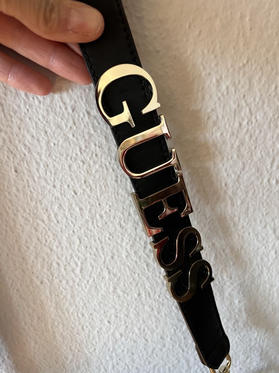 Guess Borse da donna: Umhängetasche Guess, schwarz  – Usato da Solothurn venduto da Brini06 2