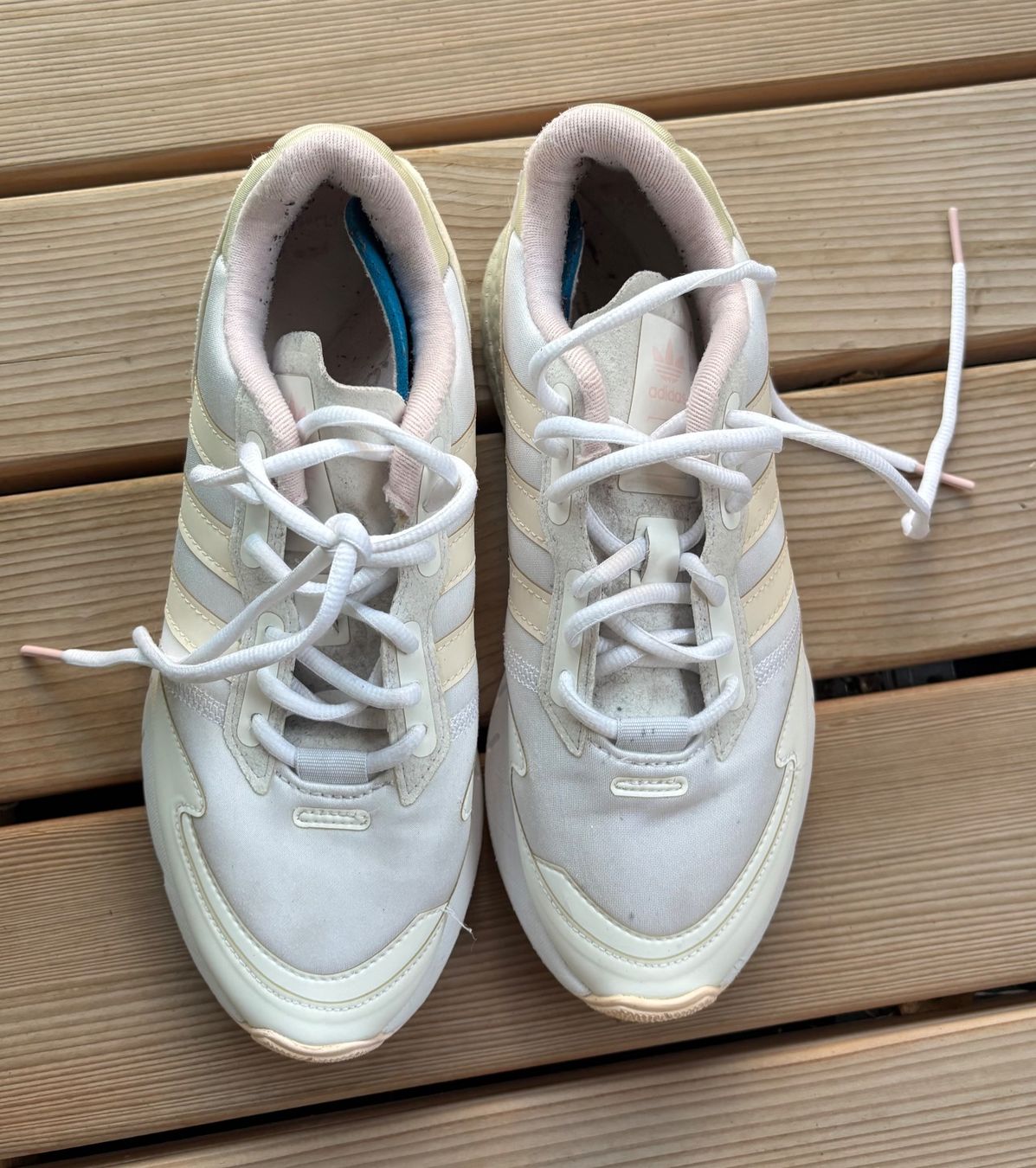 Adidas Scarpe da donna: Adidas Schuhe Damen Sneaker Gr. 40 – Usato da Bern venduto da Anis89