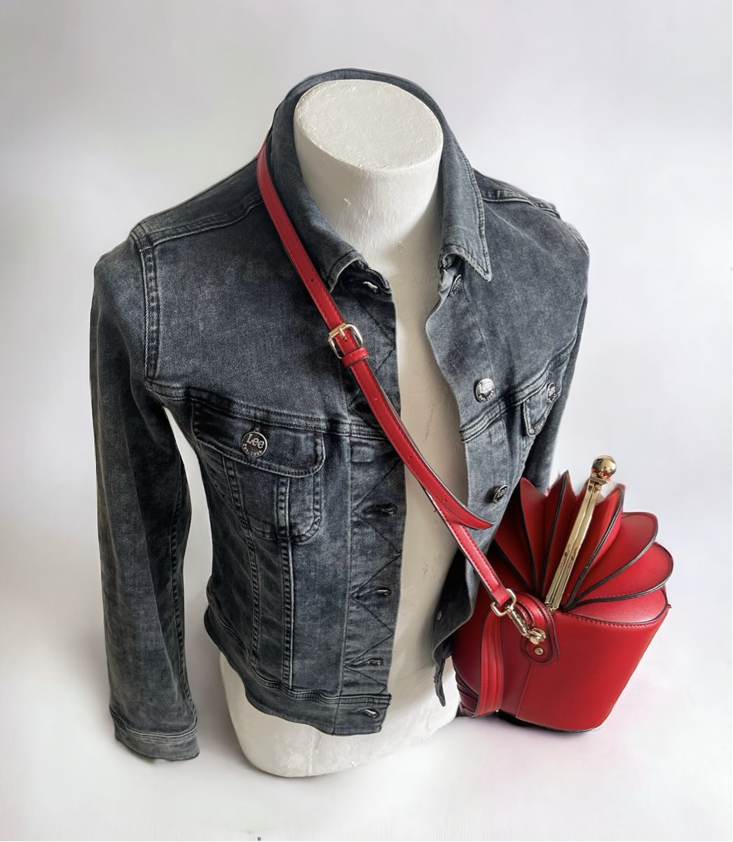Lee Jacken: Lee Jeans Denim Jacke Gr. S – Gebraucht aus Zürich von Recode.Fashion