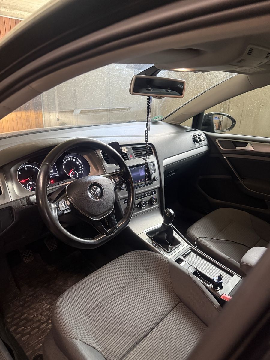 VW Automobili: Golf 7 / 2.0 TDI / 2014 – Usato da Steinmaur venduto da Bal-Rajmi1 9