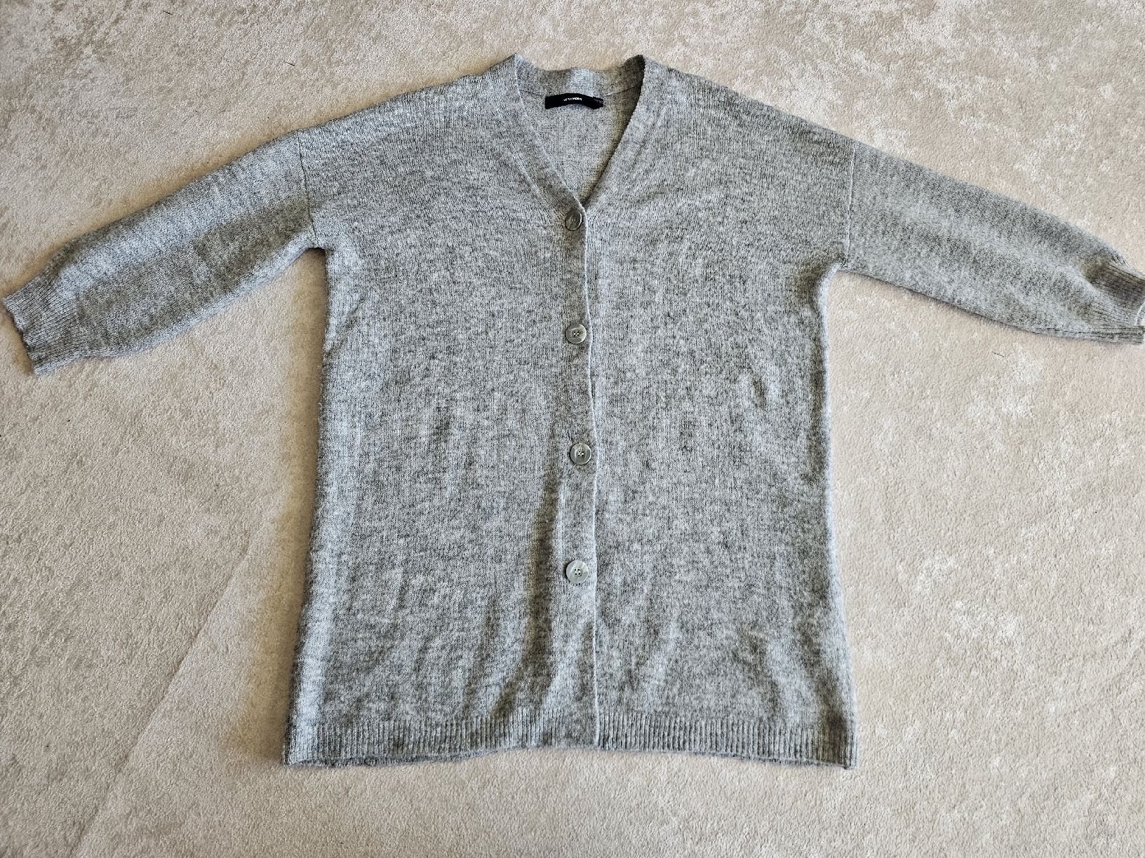 Pullover & Sweatshirts: Strickjacke Vero Moda, grau, Gr.S – Gebraucht aus St.Gallen von amaka01