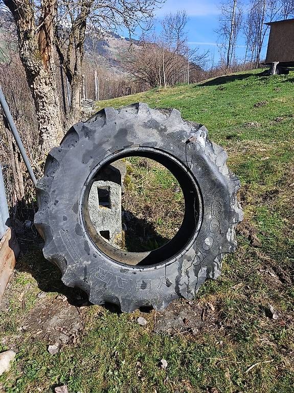 Traktoren: TRAKTOR-PNEU – Gebraucht aus Pignia von nelson80