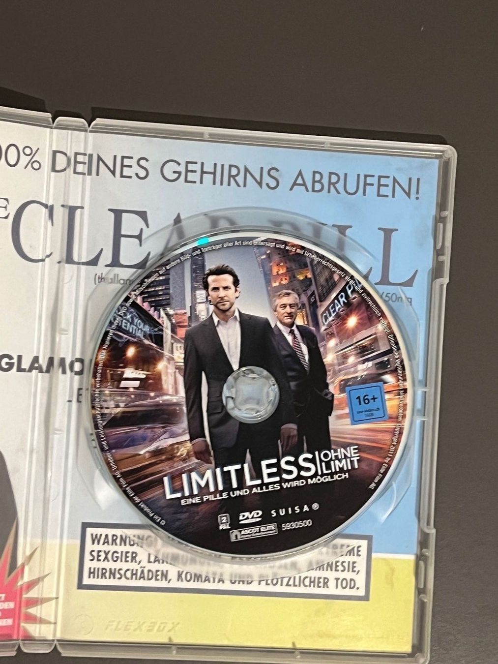 Alle DVDs: DVD, Limitless – Gebraucht aus Lausanne von Sittingredbull 2