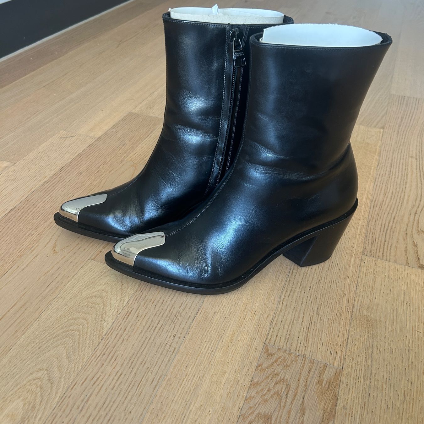 Alexander Mcqueen Damenschuhe: Alexander McQueen Ankle Boots 37,5 – Gebraucht aus Schaffhausen von missclichy 2