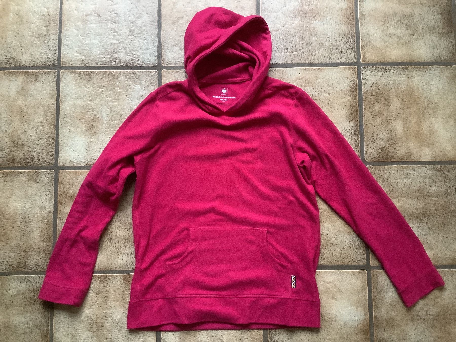 Pullover & Sweatshirts: Faserpelz Kapuzenpulli – Gebraucht aus Bonstetten von Lia29