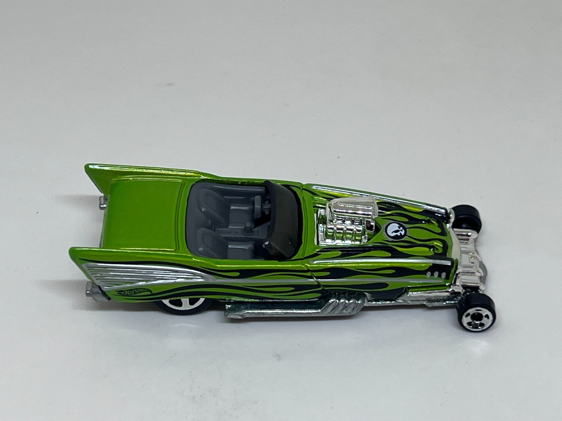 Hot Wheels Modellini d'auto: Hot Wheels '57 Roadster #12 – Usato da Wildegg venduto da LaaBoutique 1