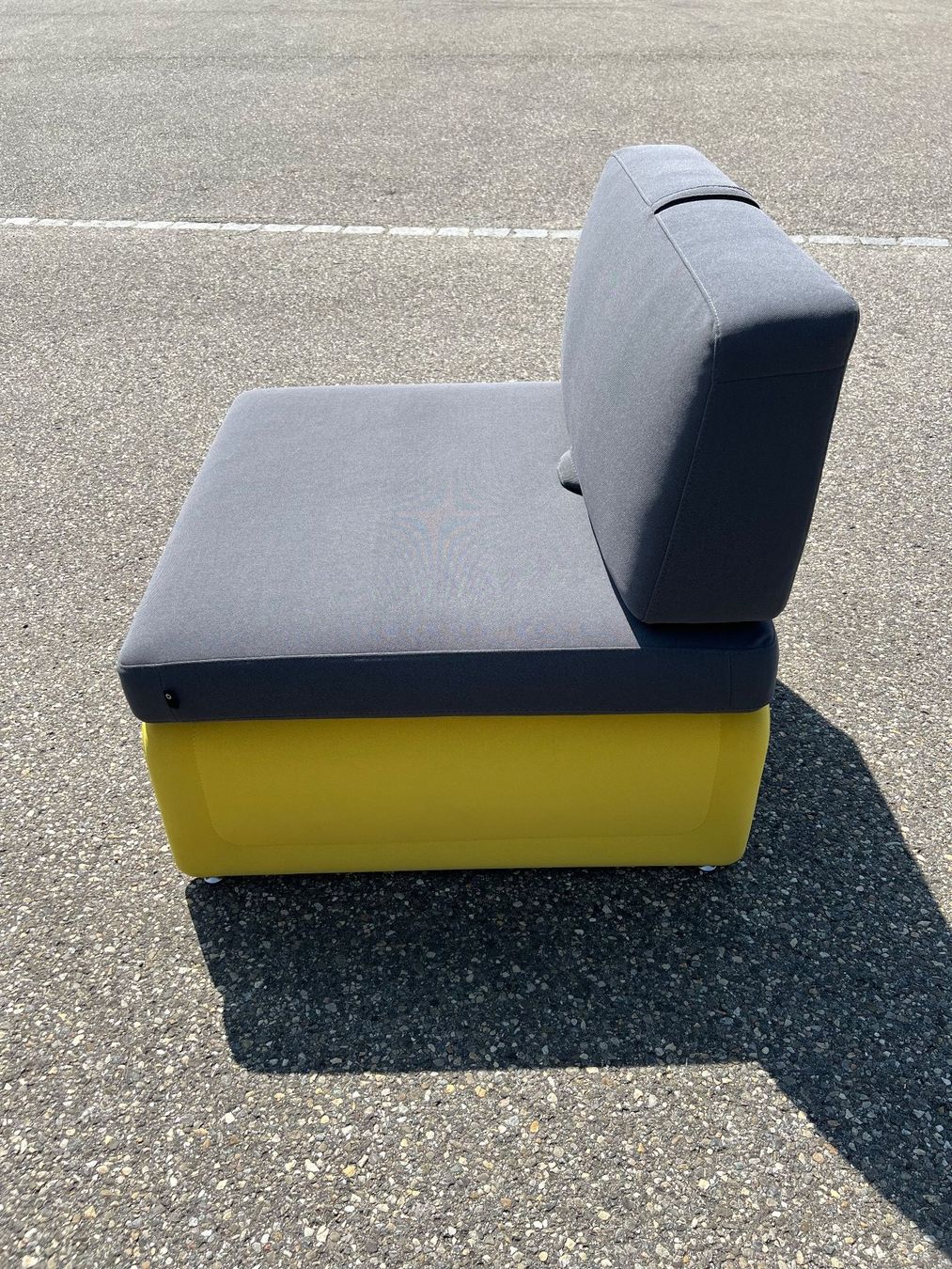 Fermob Sofas: 064 FERMOB Bellevie 1-Sitzer Sofa – Gebraucht aus Wangen an der Aare von TBYN 2