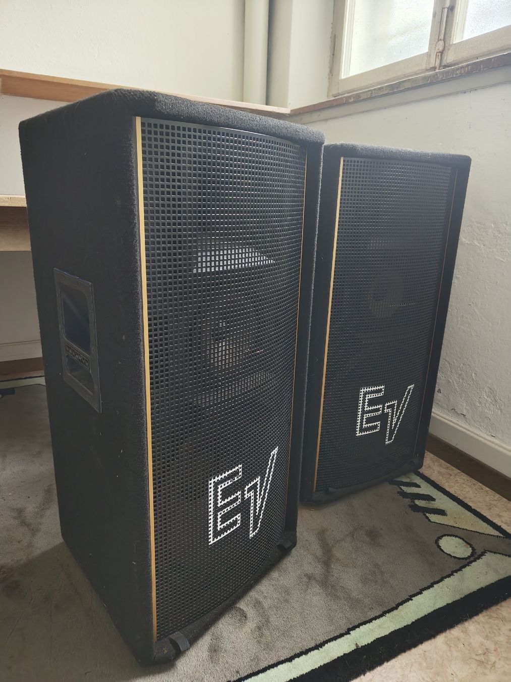 Electro-voice Lautsprecher: Electro Voice ECS 15-3 – Gebraucht aus Zürich von Mo_Millie