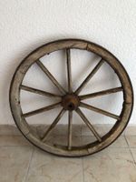 Antikes Wagenrad (72 cm)