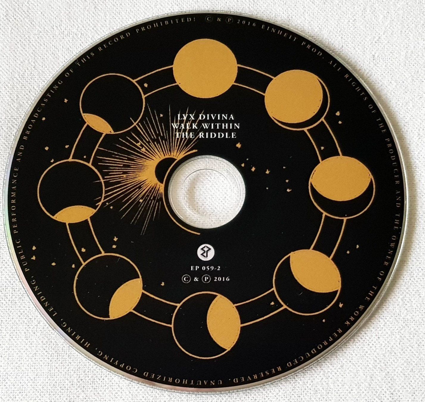 CD: Lux Divina – Walk Within The Riddle - CD - 2016  First Press – Usato da Uster venduto da Zardodel 2