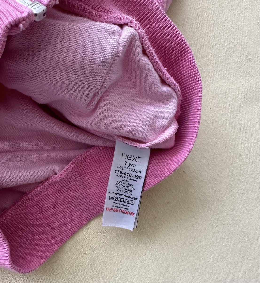 Next Maglioni & Felpe: Kapuzensweatshirt aus Samt Next – Usato da Dürrenroth venduto da tvy_bh56 2