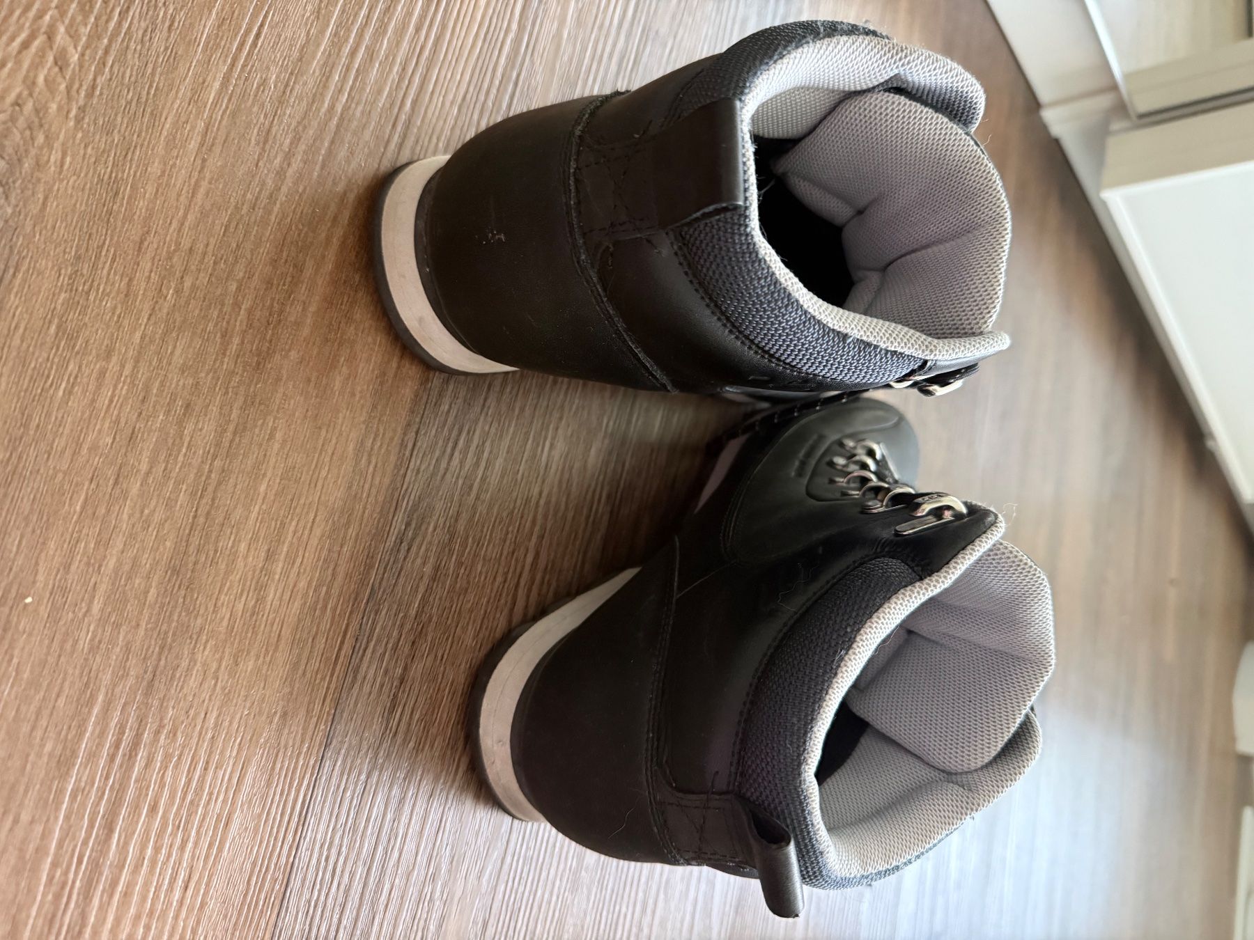 Helly Hansen Scarpe da uomo: Helly Hansen Boots Gr. 40 – Usato da Lachen SZ venduto da noel83 1