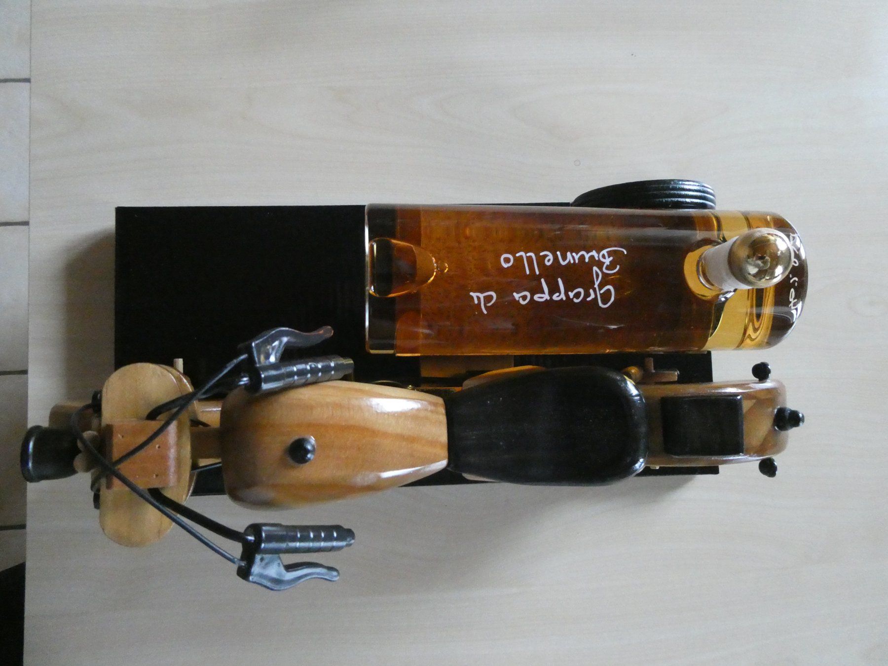 Spirituosen: Motorrad mit Seitenwagen und Grappa Flasche – Neu (gemäss Beschreibung) aus Eppenberg von huebi607 3