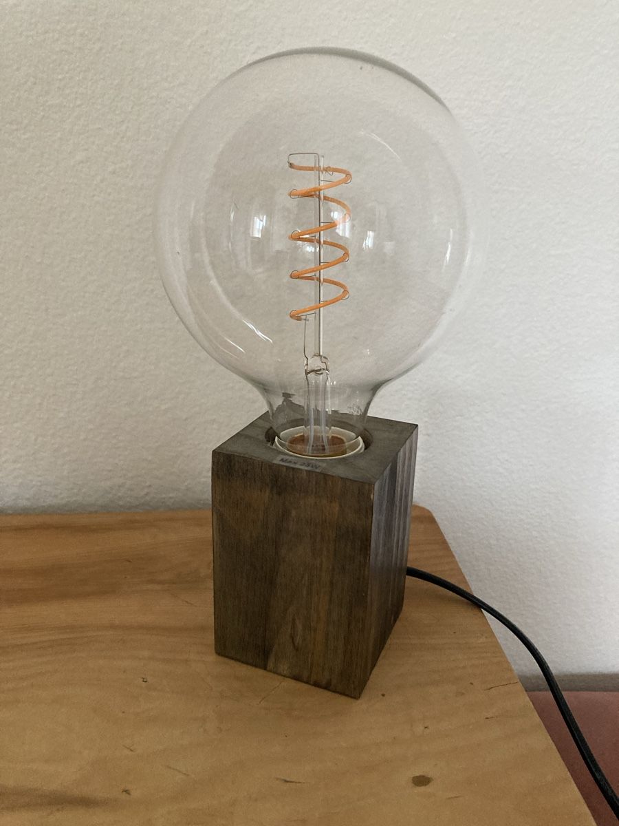 Micasa Lampade: Leuchte mit toller Glühbirne – Usato da Luzern venduto da bettinaalexandra 2