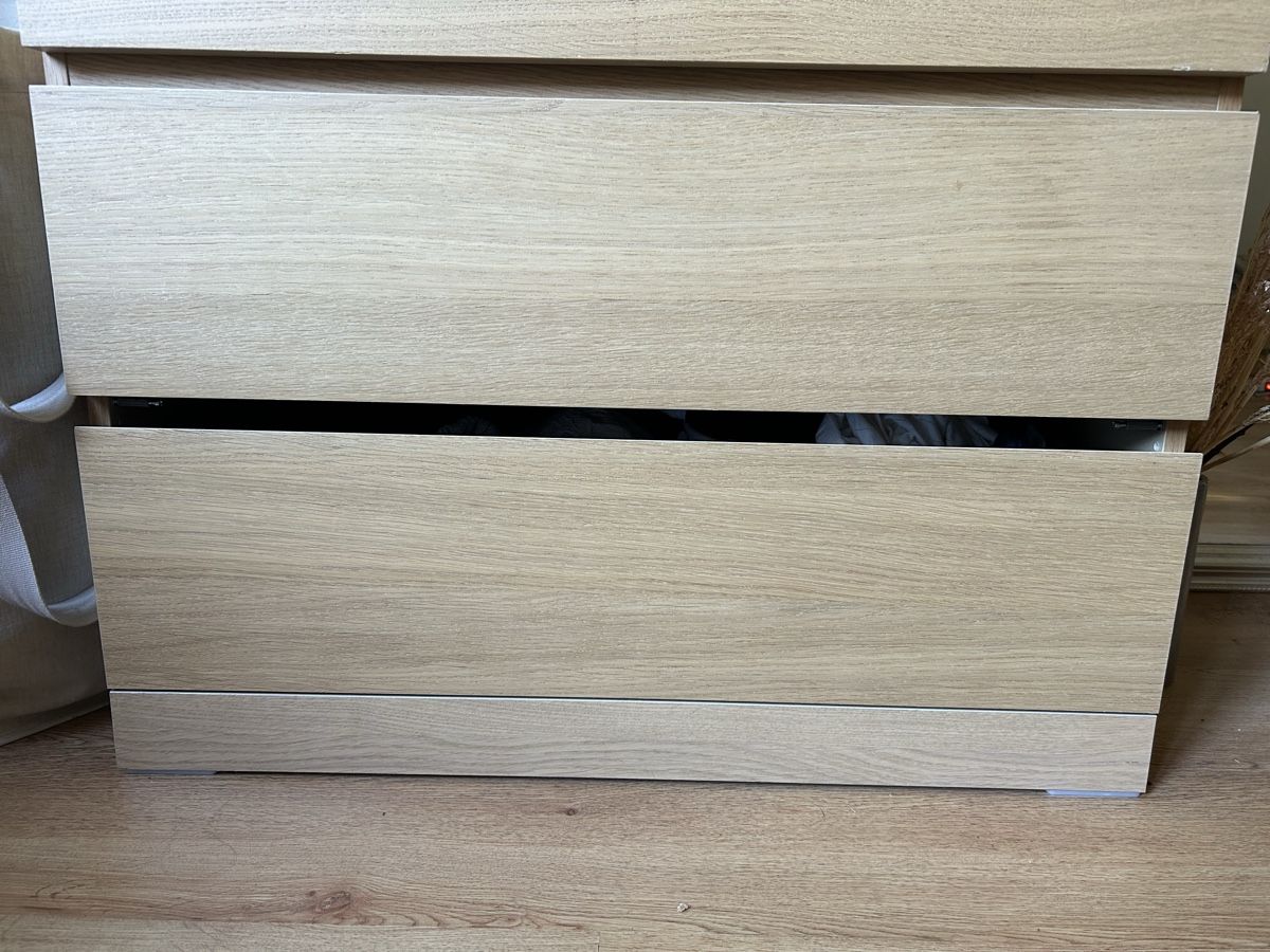 Ikea Cassettiere: Schlichtes Malm Regal  – Usato da Bern venduto da mir_88mr 2