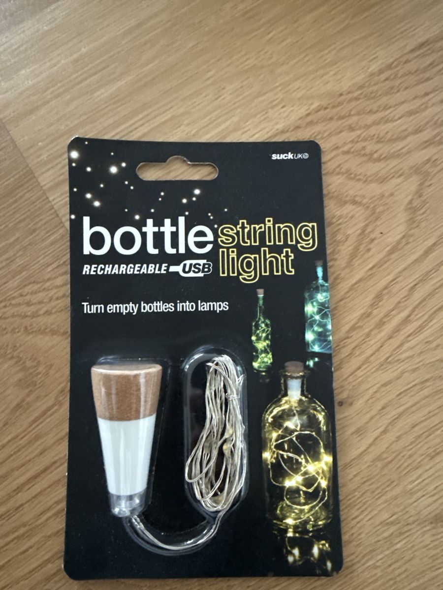 Lichterketten & Leisten: LED Lichterkette Flaschenlicht USB, neu – Neu und originalverpackt aus Neuhausen von DELY