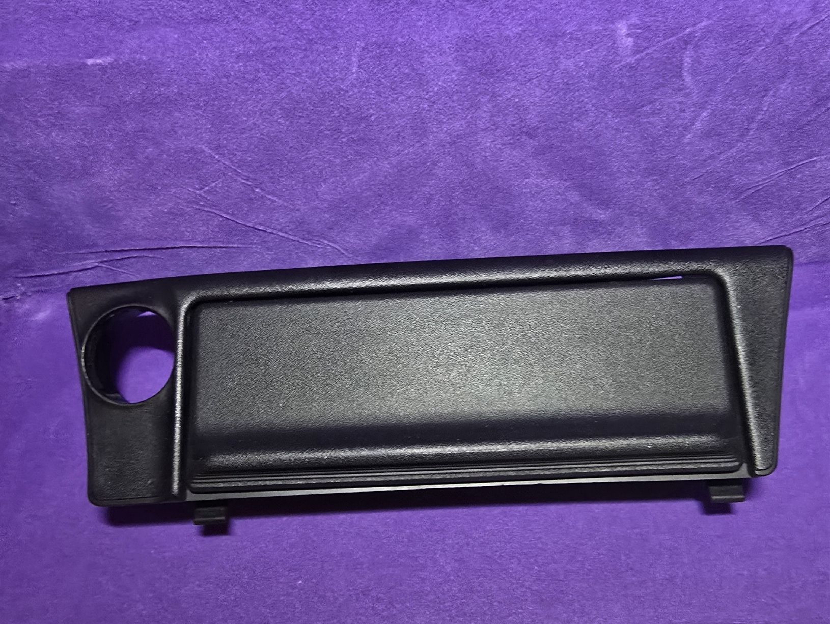 BMW Alle Autoersatzteile: BMW E30 Aschenbecher vorne original Mittelkonsole – Gebraucht aus Wangs von Restposten.Garage 1