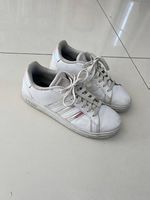 Baskets Adidas taille 39 1/3