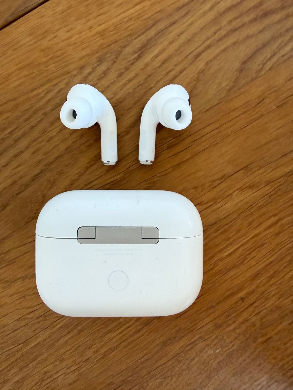 Apple Cuffie: APPLE AirPods Pro 2 – Usato da Lausanne venduto da Nine1982 4