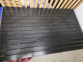 Gartentisch dunkelbraun Metallgestell Lammellenoptik 150x90