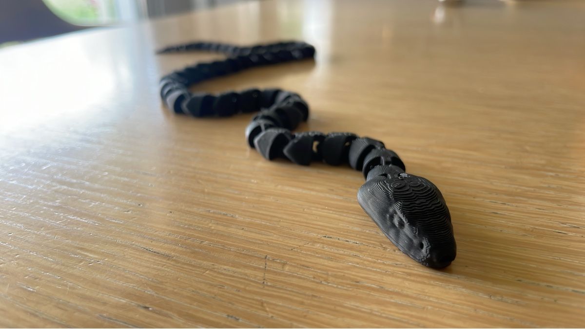 Giocattoli: Jouet serpent articulé noir – Nuovo (secondo la descrizione) da Genolier venduto da Tom0712