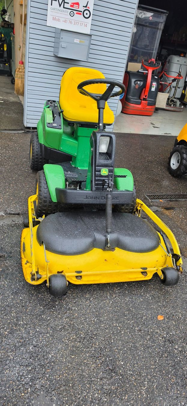 John Deere Tagliaerba: John Deere Aufsitzmäher – Usato da Rain venduto da Fafan069 2