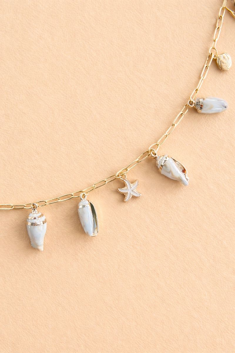 Catenine: Shell Charm Gold Body Chain, Summer Beach Accessory. – Nuovo e nell'imballaggio originale da Saland venduto da ele_vc96 1