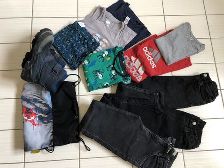 Kleiderpaket Jungs 122-134