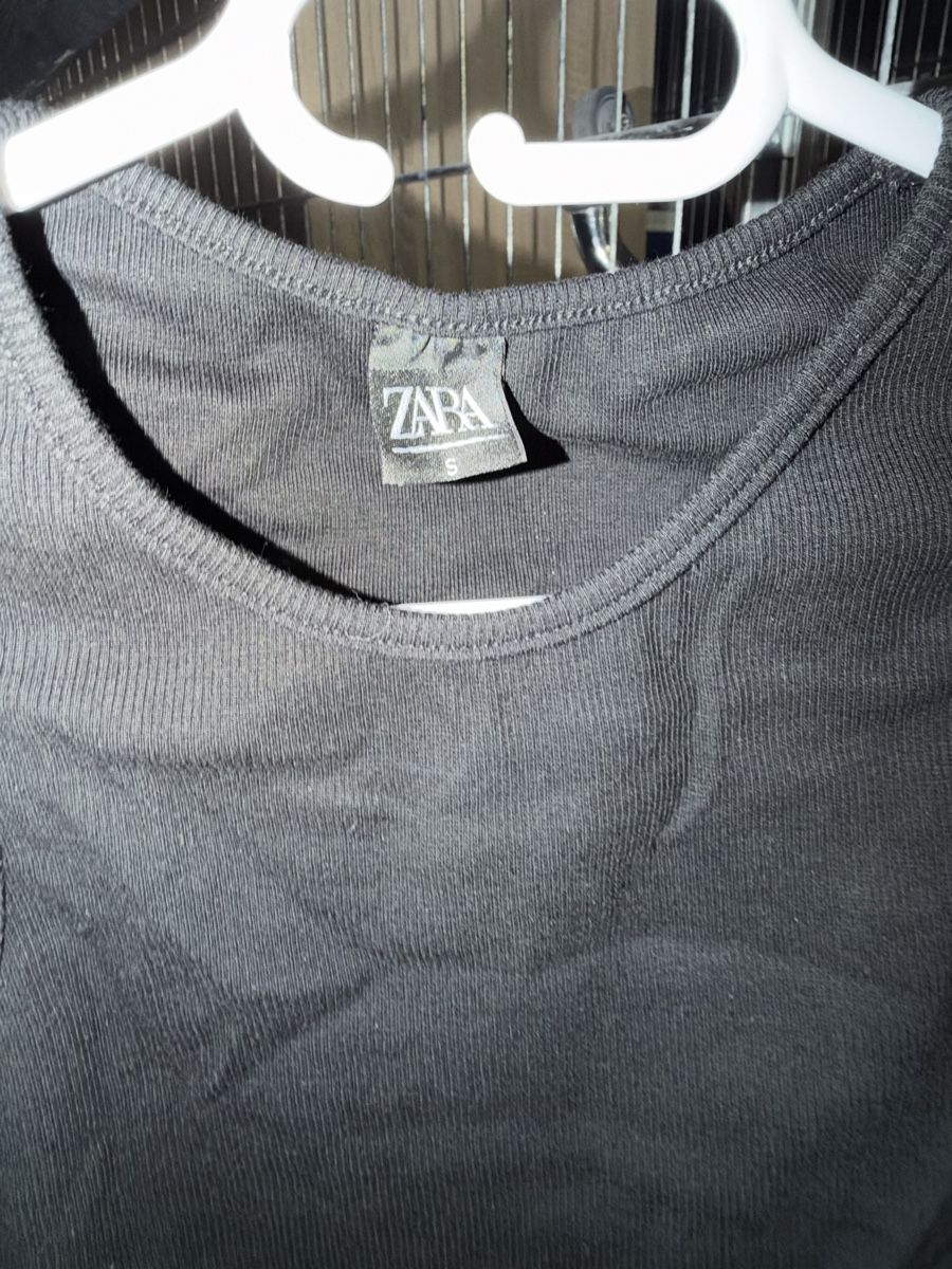 Zara Top: Zara crop top – Nuovo (secondo la descrizione) da Biel/Bienne venduto da Peeeep10 1