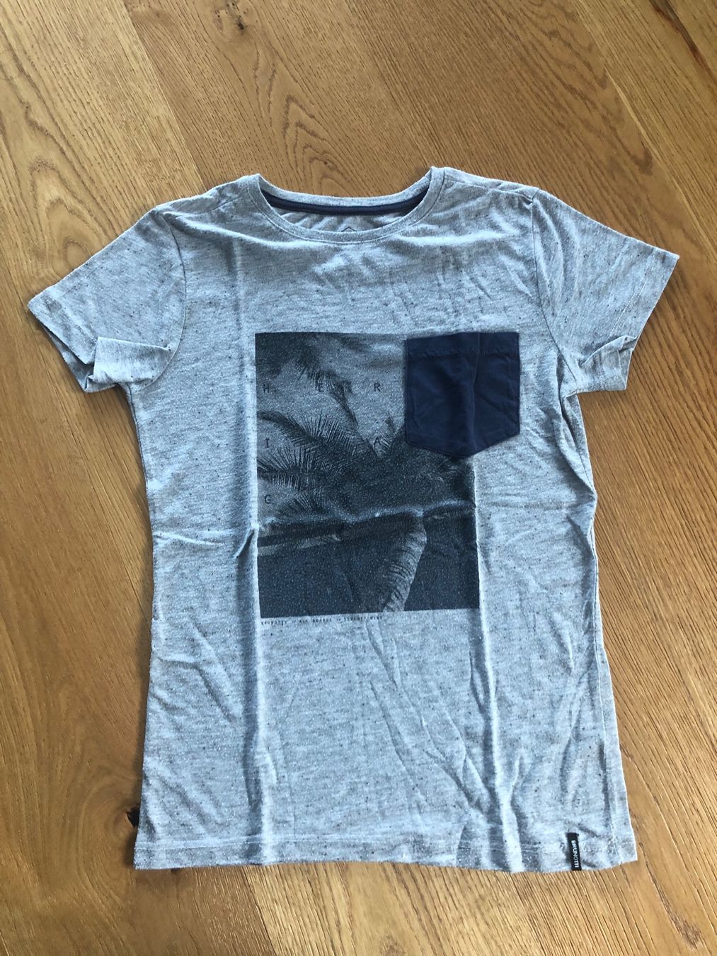 Brunotti Camicie, T-shirt & Polo: T-SHIRT BRUNOTTI 164 grau – Usato da Wattwil venduto da jopara