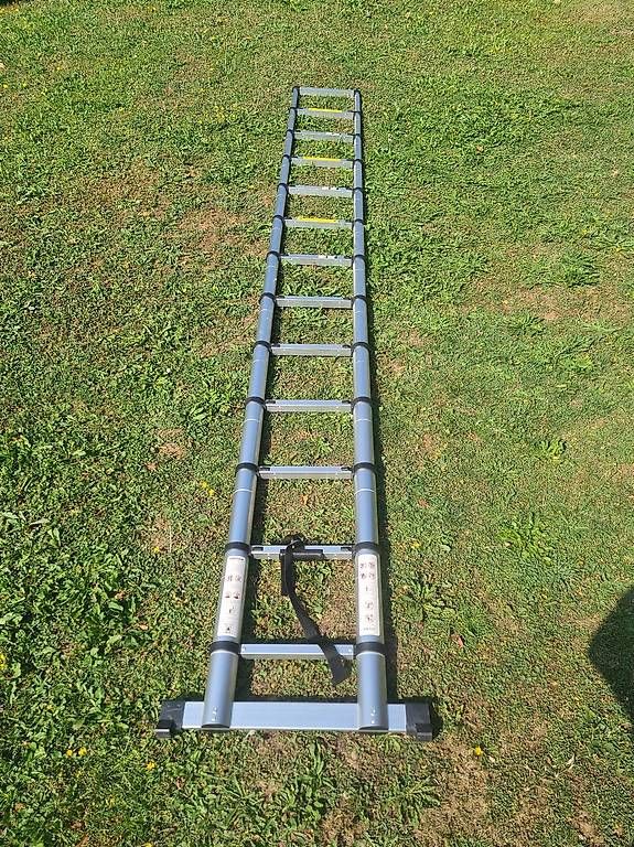 Echelles: Echelle téléscopique 380cm – D'occasion à Châtel-St-Denis par max_fri 1