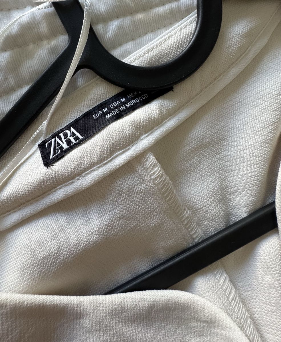 Zara Tute: Zara jumpsuit cream – Usato da Hitzkirch venduto da mim_5ffb 1
