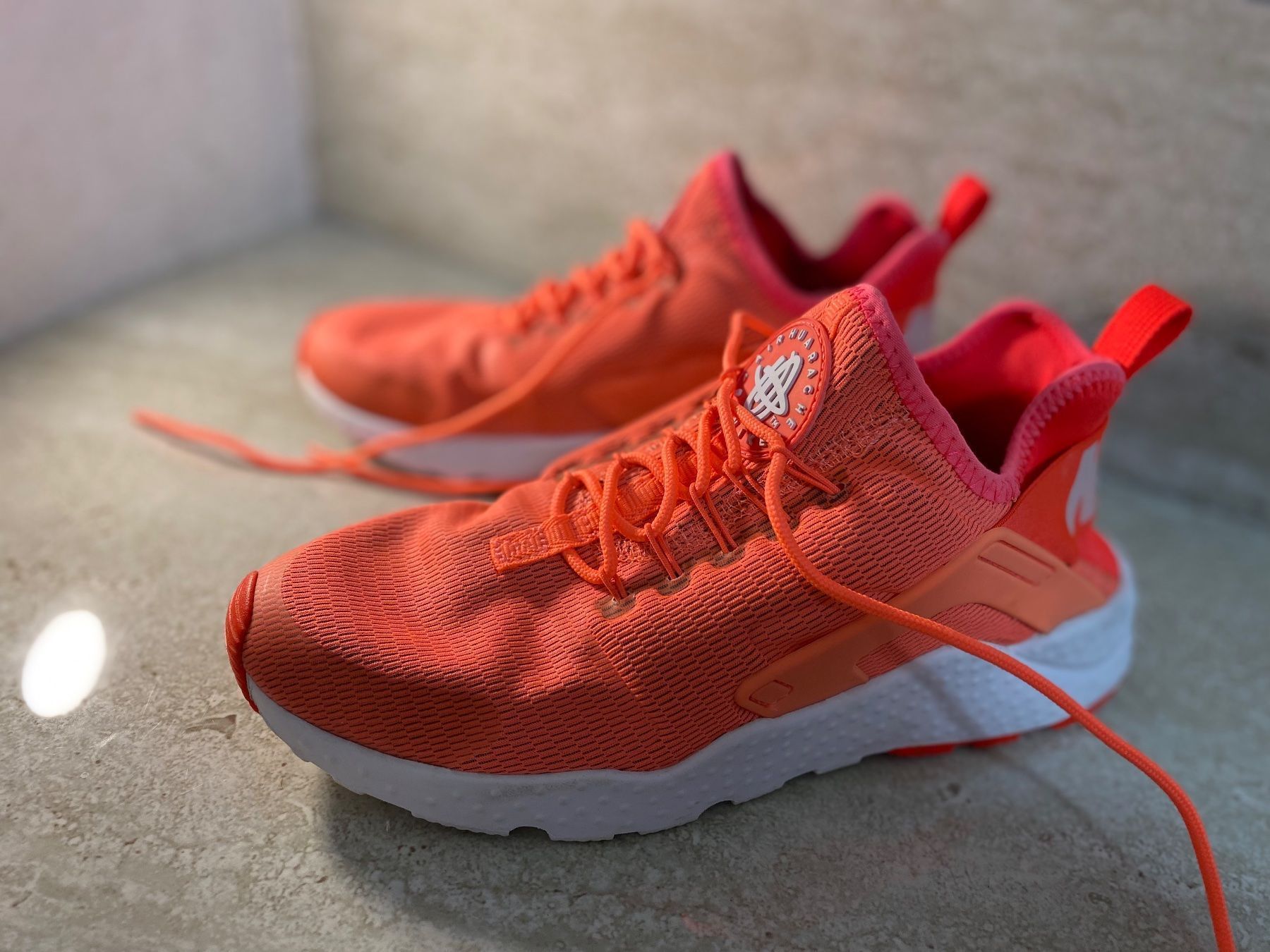 Nike Scarpe da donna: Nike Air Hurache Gr 38.5 – Usato da Birrwil venduto da Bendegriz 2