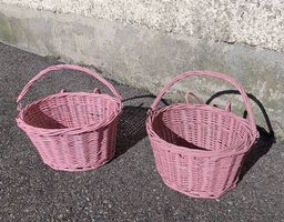 panier avant en osier rose neuf pour vélo d'enfant.