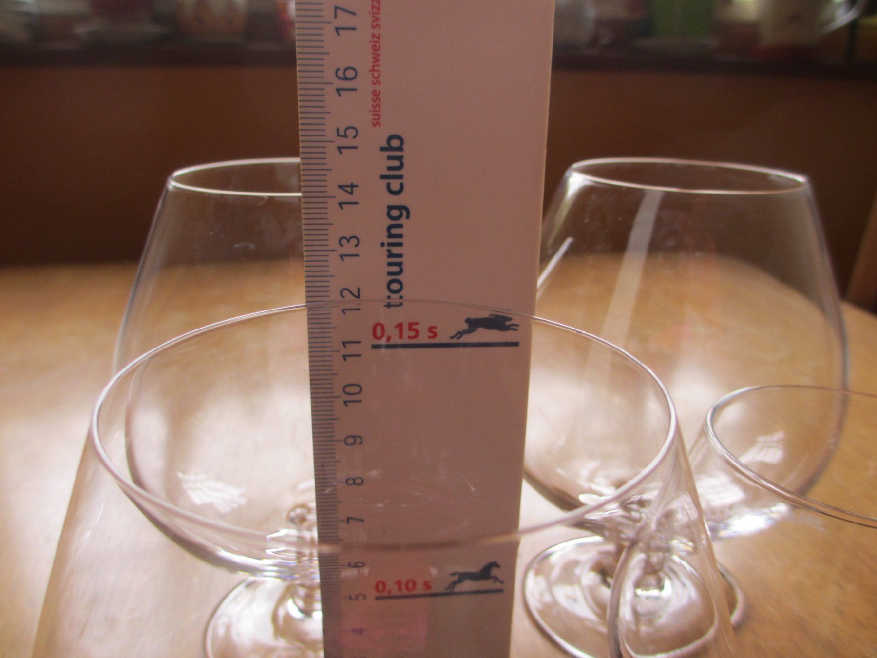 Verres: 4 Cognac-Gläser, verschiedene Grössen – D'occasion à Herisau par fan_h9qj 3