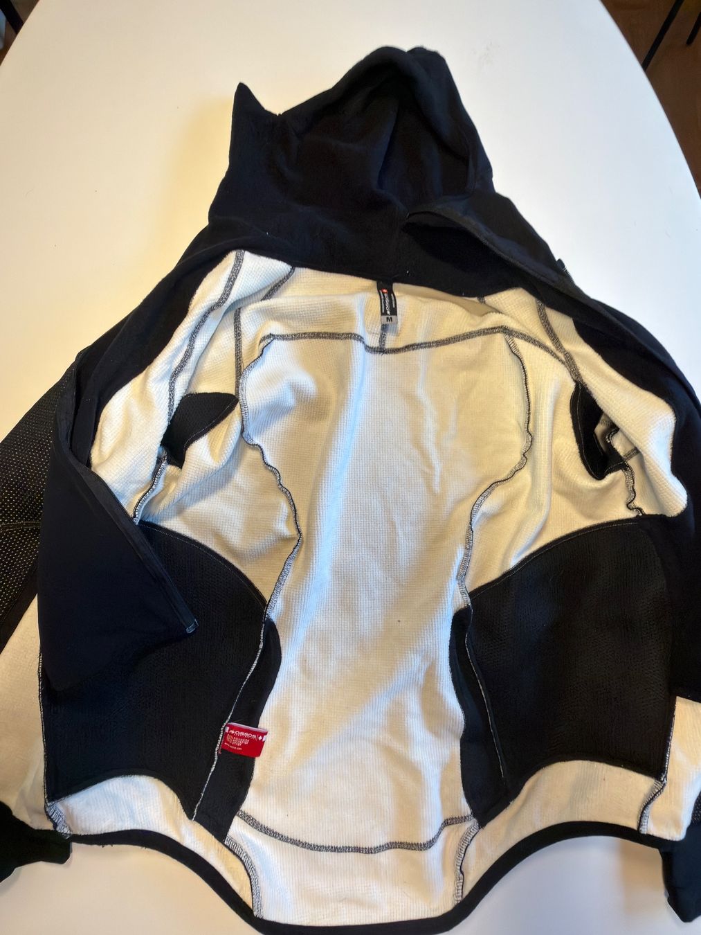 Assos Giacche: Assos Fugo thermal winter cycling jacket – Usato da Nyon venduto da tor_6gr5 5
