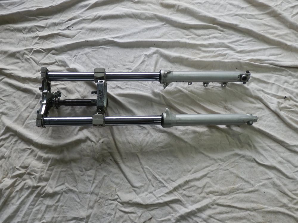 Avdb-moto Fußrasten Vorne Für Yamaha VMAX 1200 1986-1994 - Originalersatz