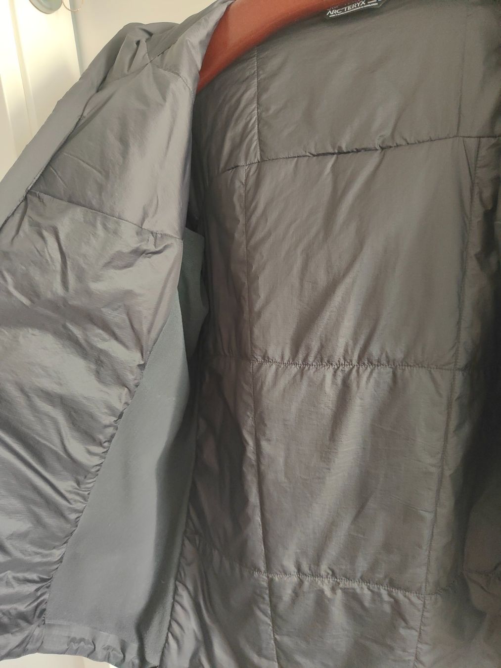 Arcteryx Vestes: Arc'teryx Atom LT Hoodie Men, Grösse M – D'occasion à Olten par Gegendiekultur 4