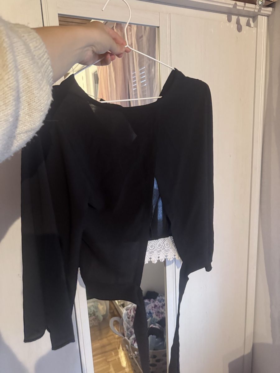 Camicette: Damen Bluse schwarz mit Spitzenborte und Bindeband – Usato da Müllheim Dorf venduto da nad_pgq2 1