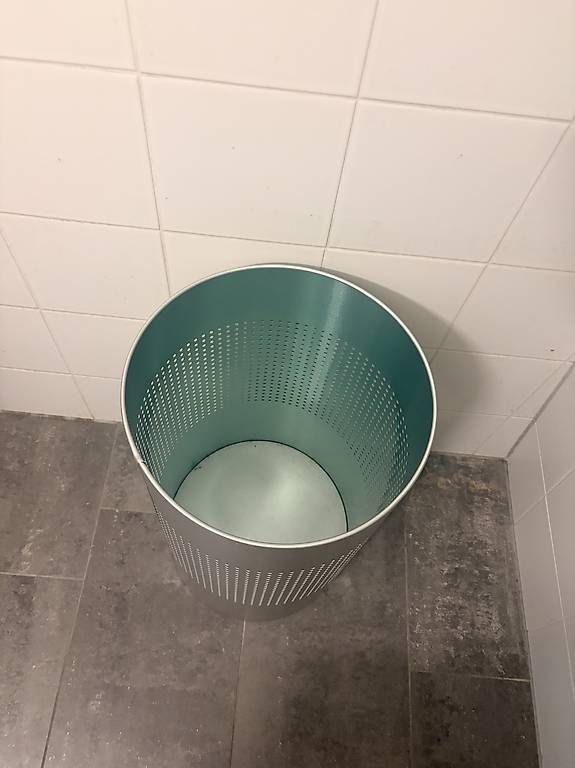Wäschekörbe: Wäschekorb silber – Gebraucht aus St. Gallen von ryo83 1