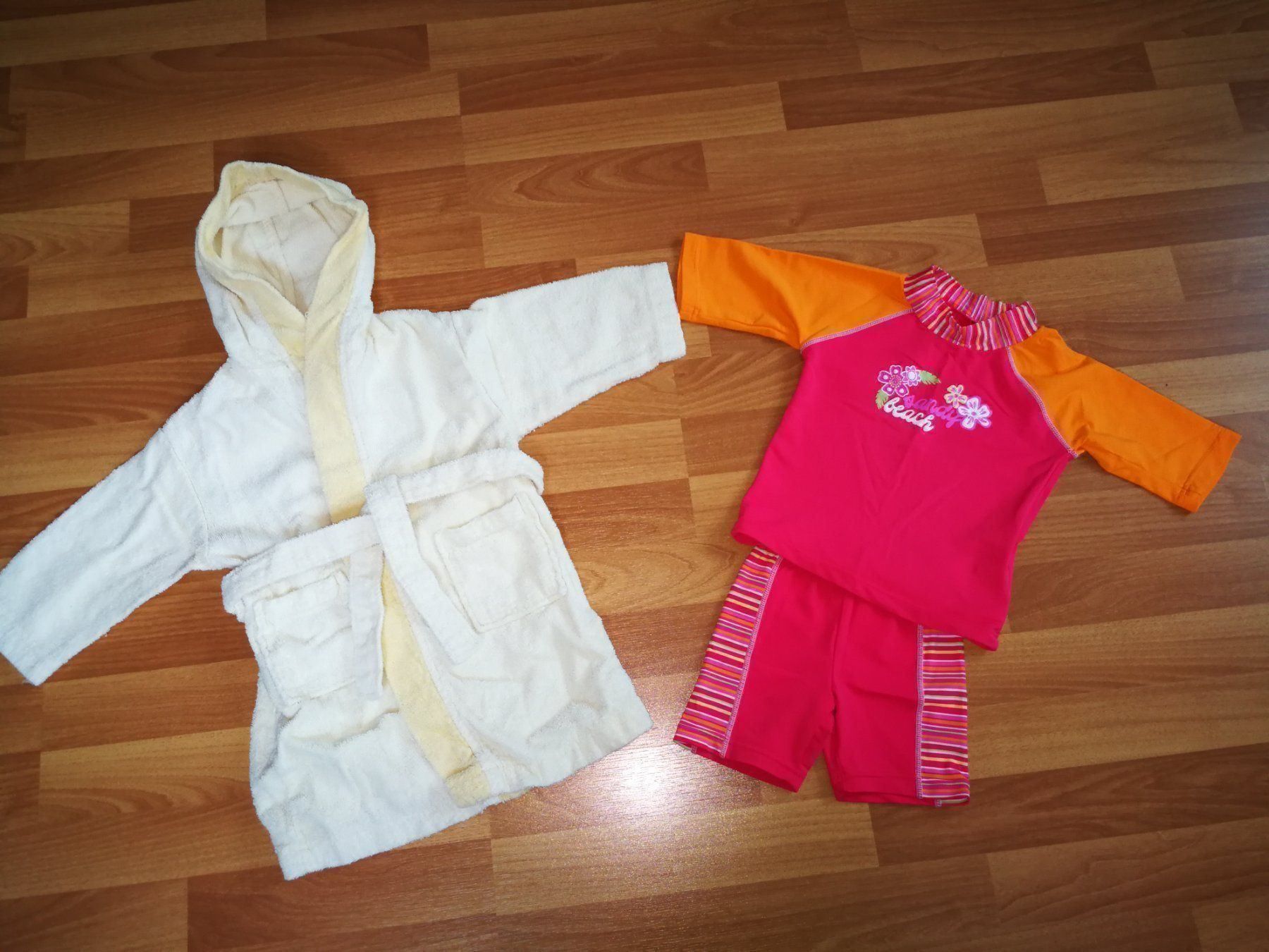 Lotti & Set di vestiti: Kleiderpaket Gr. 86/92 – Usato da Birrhard venduto da Pry