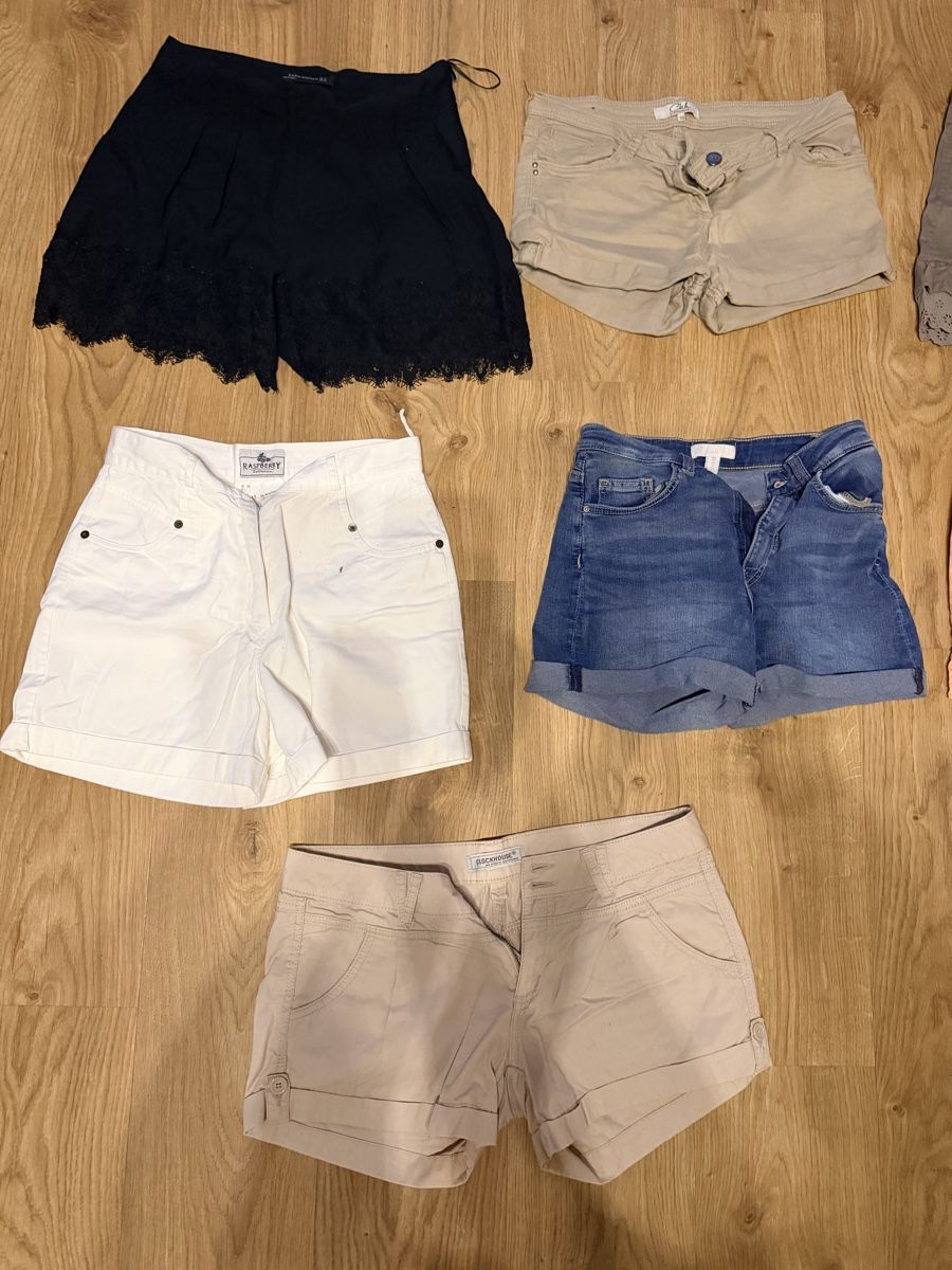 Lotti di vestiti: Kleiderpaket Short und Minis Gr. M / 38 – Usato da Hombrechtikon venduto da natschge3