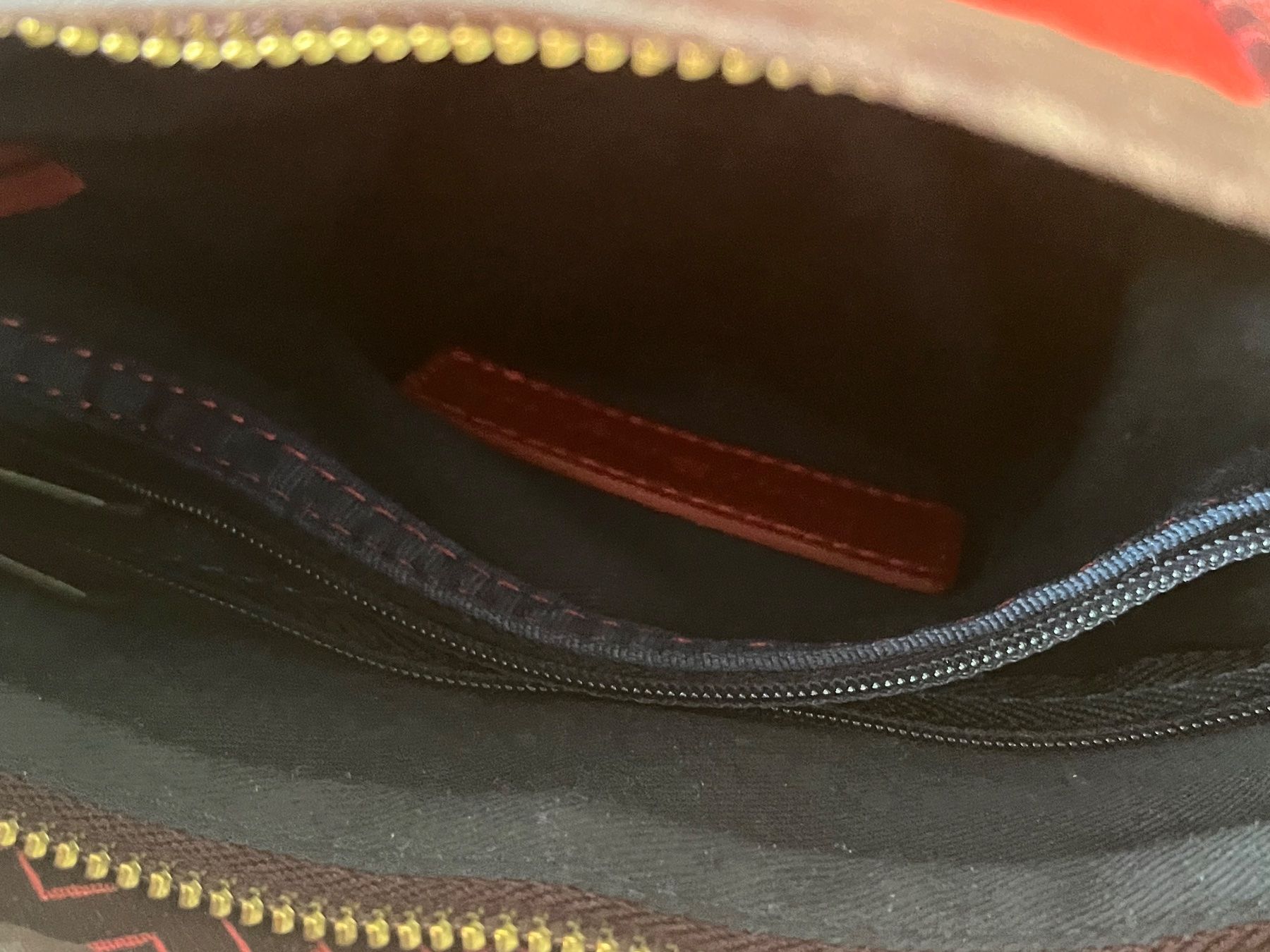 Tommy Hilfiger Borse da donna: Tommy Hilfiger Handtasche, bordeauxrot, – Usato da Steffisburg venduto da kla_gqp7 6